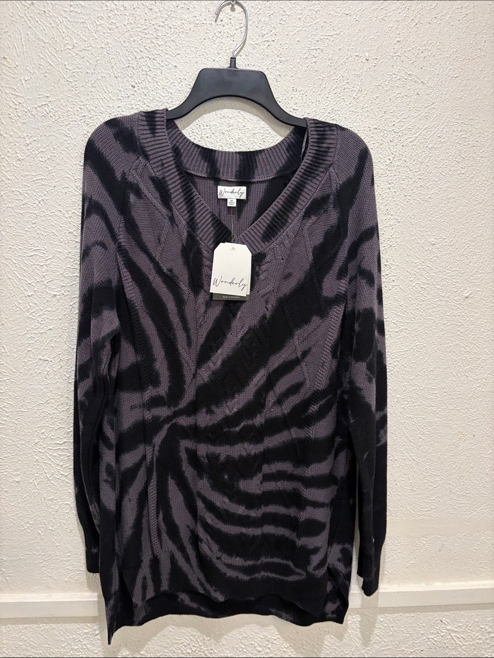 Wonderly V-Neck Sweater in Black and Gray Zebra Print